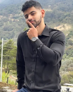 king_hard look at me and admire your master Gambar