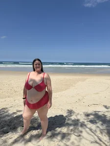 Beach in new bikini od carinabro10  5 snímek