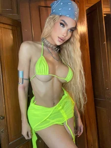 SoySabrinaThebest LATINA Pic 5