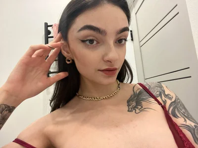 Morena_Dolceのhorny tailの 7枚の写真