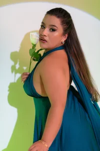 ElaBourn_ A little glamor for you  2. fénykép