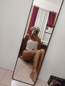 E U N O I A de Lustfull_Trans  3 Imagens