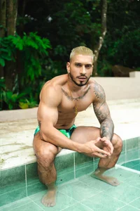 Seth_Vega_ A little sunshine on my body ☀️ Pic 4
