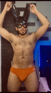 adamhairy halloween makeup Pic 2