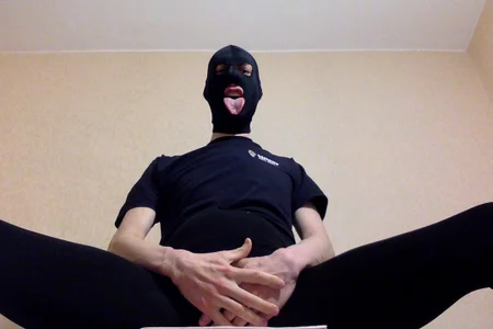 Excited in a mask de HandsomeAlfie  5 photos