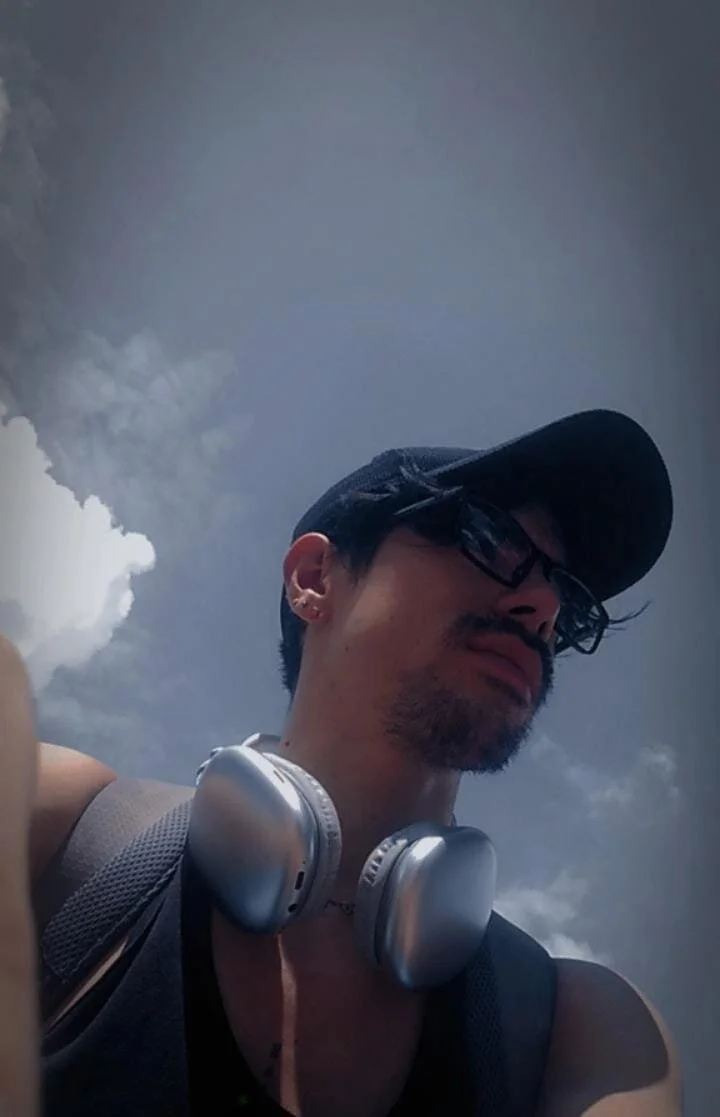 Foto em tendência de Ethan_Briggs_ 3590