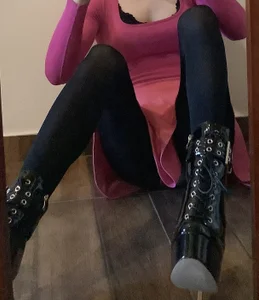 Oliviaaaaa_ Public Foto 2