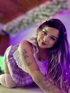 Pucaa_ Latina  4টি ছবি