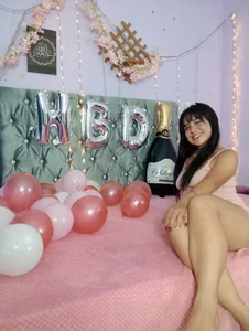 AliaAsad HAPPY BIRTHDAY TO ME 🎈🎁 รูป  2