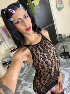 My face and everything about me is the feeling od Mostrona_hairy  3 snímek