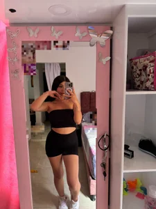 Yuli_16 Public Immagine  5