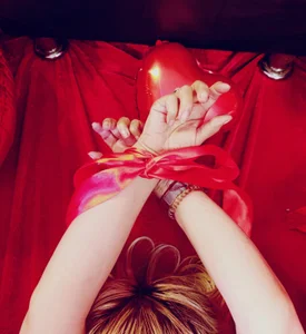 KLOE_PIELL SAN VALENTIN Immagine  2