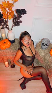 VeraGarnier The wild side came out tonight 🐆🔥 Fotka 5