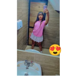 Annie_BigAss69: Public ( 5 фото)