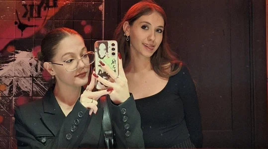 MelanieTwice Public Immagine 