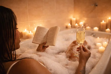 Majito_7 Champagne, calm… and a little temptation 🥂” зображення