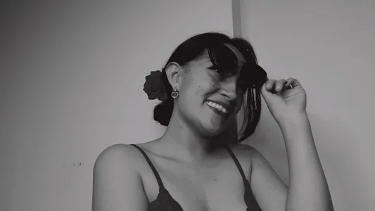 Findom_Goddess_: Public ( 5 фото)