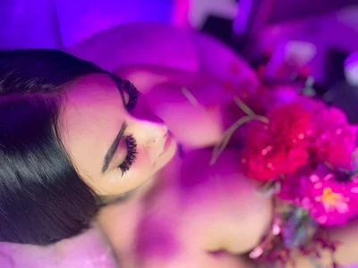 🌺THE BEAUTY OF A FLOWER 😏 od nikky_latin  2 snímek