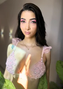 ValeriaVelvet kullanıcısının Floral Pink 🌸 albümü -  fotoğraf