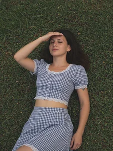 Ella_Nocturne Outdoor Pic 3