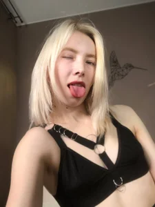 JuliannaWenger its me  6. fénykép