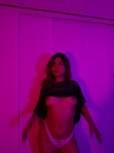 mady_malkovax Do not stop looking at me 😏🔥 Immagine 