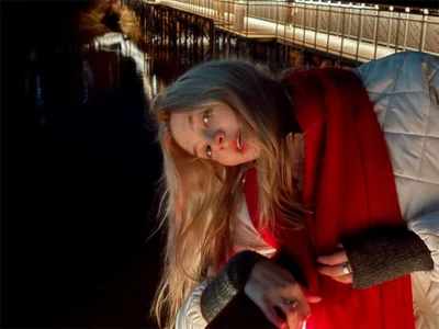 GloriaCwik Public  5টি ছবি