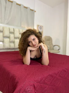 Vickymiller_ Public Foto 2