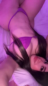 GlektraGrayのDeep purple, sensuality in every curve.の枚の写真