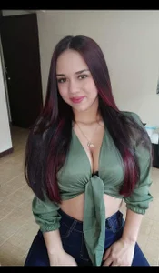 kim_perri: Public ( фото)