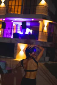 nicole_monett 😈 Peek closer... you'll want more. slika 5