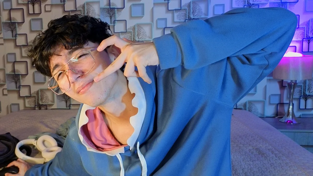 Twink_Sebas7  8926. kiemelt képe