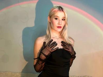 _Anna_Nolan_ Hot black princess Pic