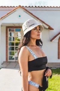 Holly_Brensonexx_ I like art, I like flirting and hornys people Foto 8