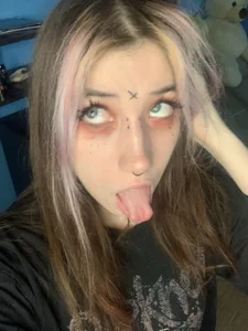 _Mindy_ Look me in the eyes Pic 6