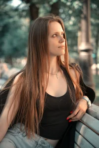 Chloe_Vixen let's go for a walk together? Pic 8