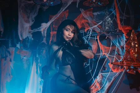 Samantha_Milf__ kullanıcısının HALLOWEEN 🎃🐈‍⬛ albümü -  2 fotoğraf