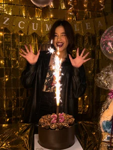violette_clerk1_ My 25th birthday🎉✨ Pic