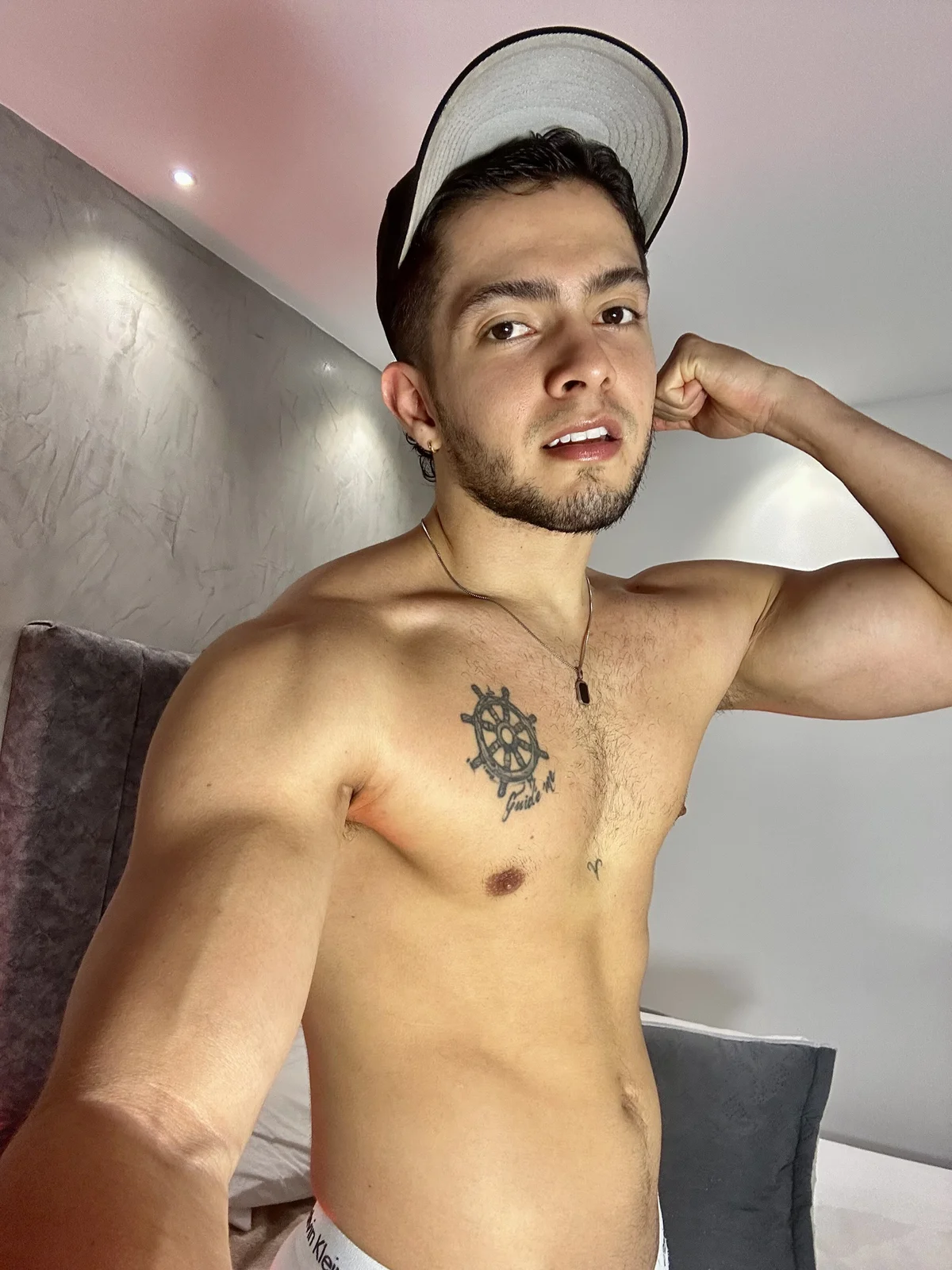 GrantBlake-এর ট্রেন্ডিং  1230টি ছবি