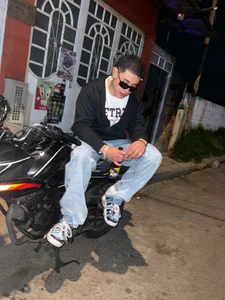 Public de AlejoTheBig Foto 3