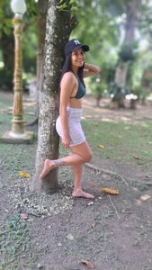 Alexa_Zc Public Pic 4