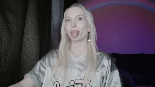 SpaceMarsi's stream now Sex Photo 1