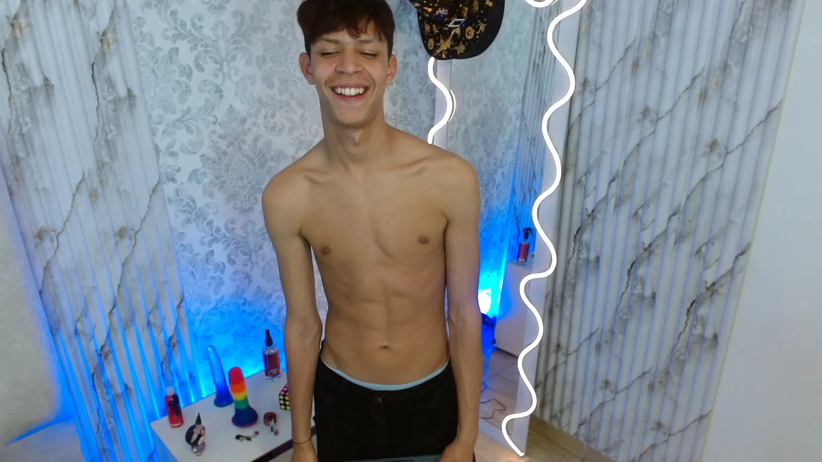 Трендове зображення  4404 OLIIVER_TAY