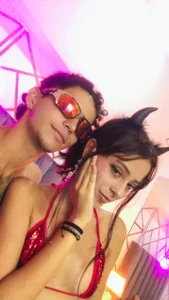 HellAndDante_ We are a couple full of surprises and incredible experiences. 사진 2