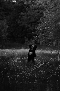 AnnWaddie dark vibe টি ছবি