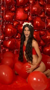 _Riannagarcia_ Public зображення