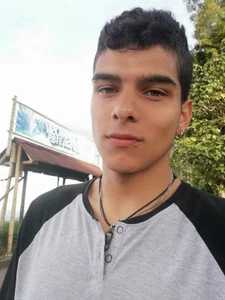 wyatt_3のhi 🤤の 3枚の写真