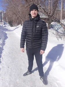 Anna_Ki Public  4টি ছবি