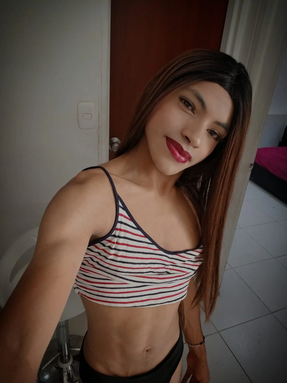 Catalina_skinny1 Image populaire  5093