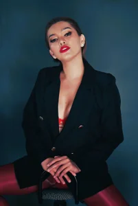 Lala_Kisses Just wondering! how is me? Billede 6